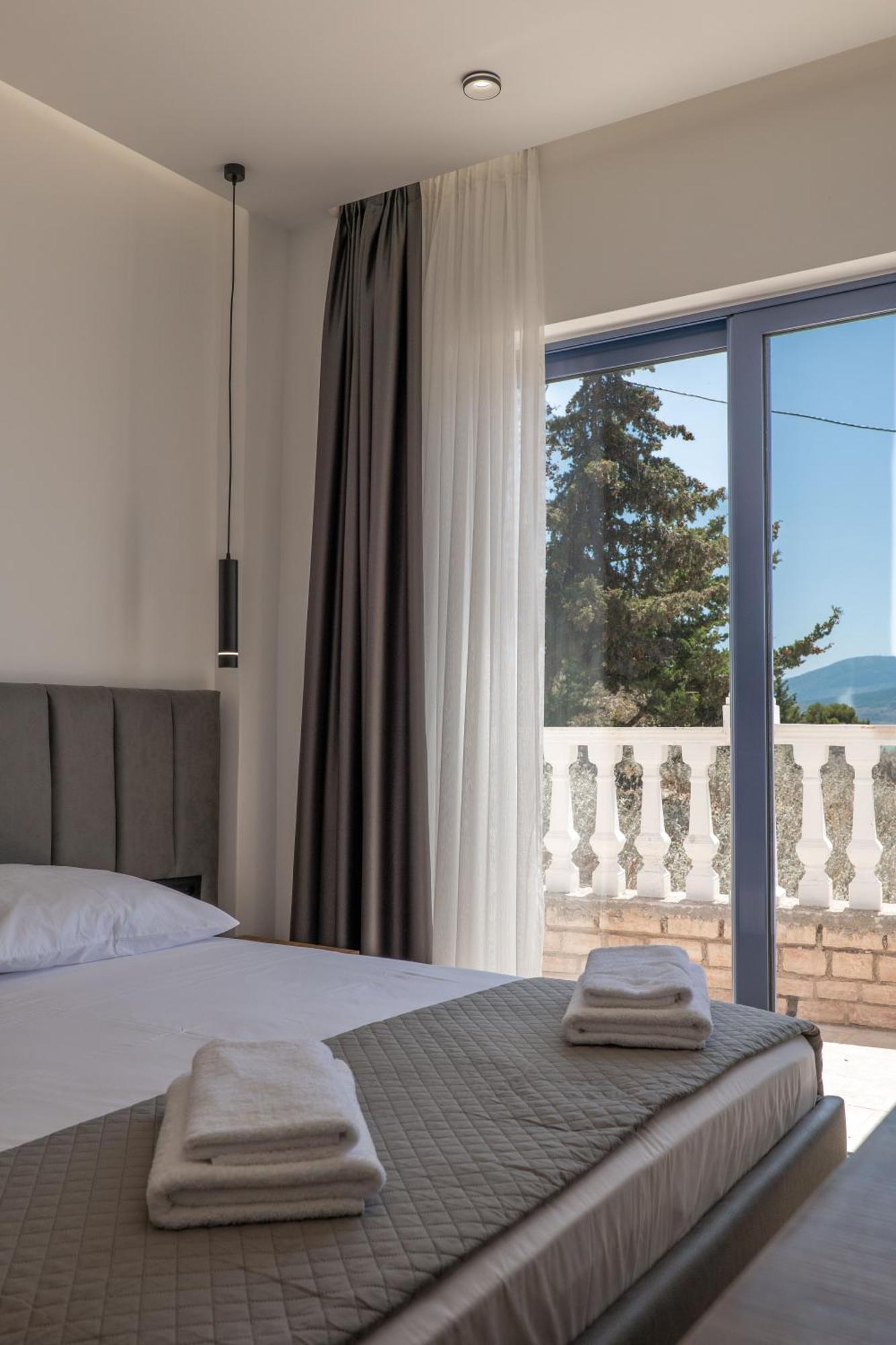 Keos Hotel Саранда Екстер'єр фото